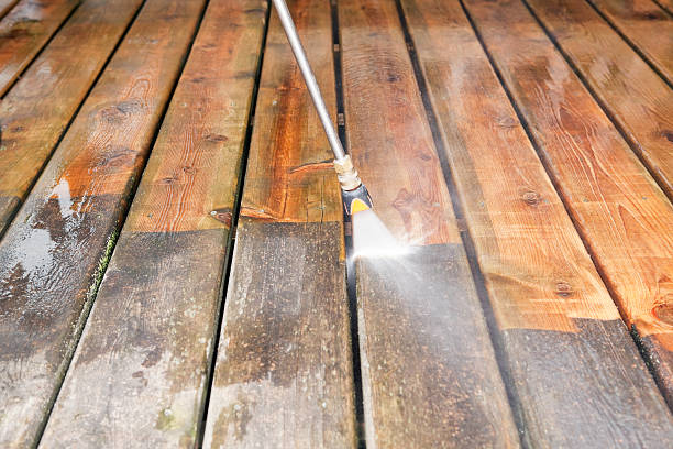 Best Patio and Deck Pressure Washing  in Elm Grove, WI